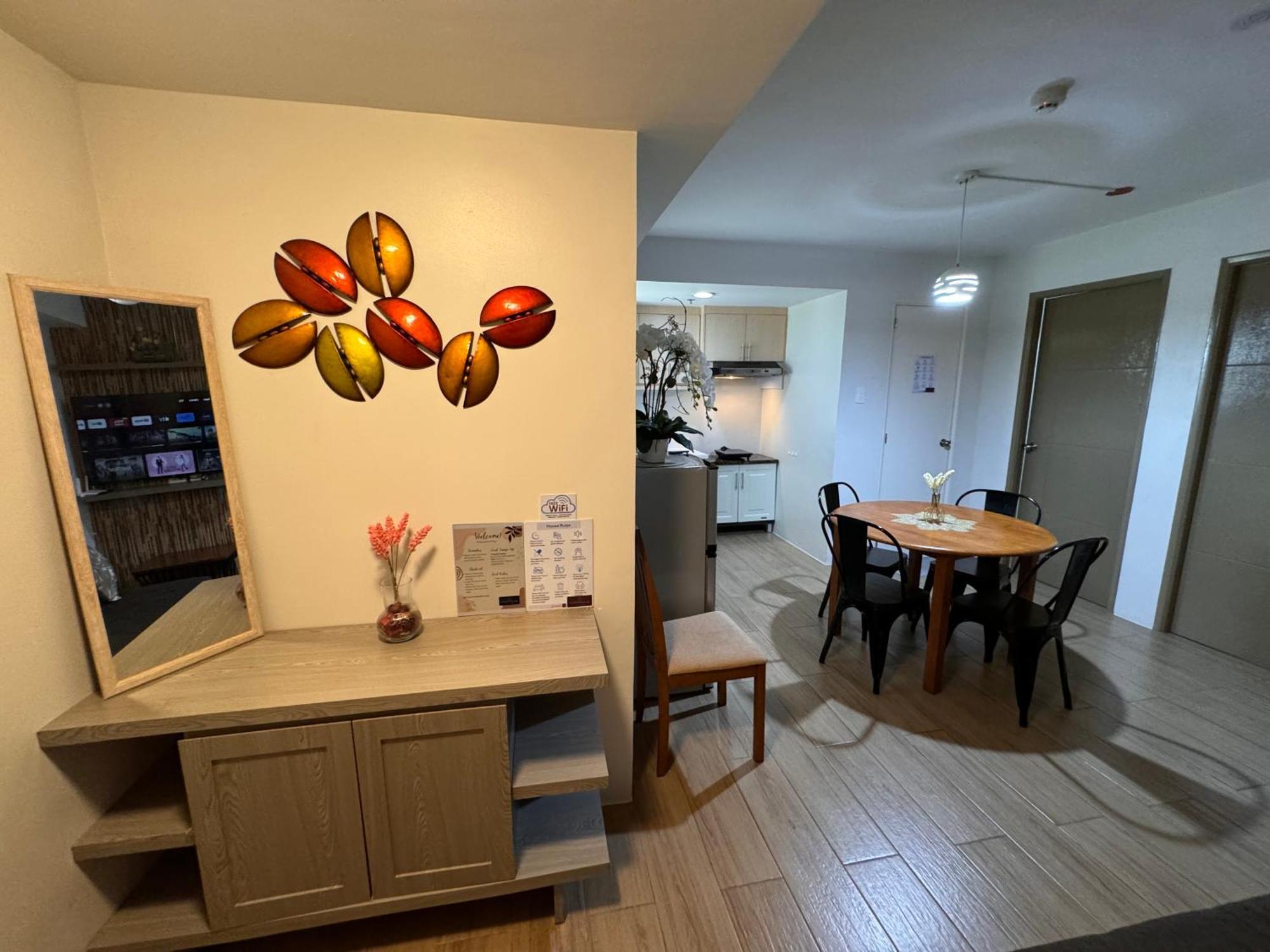 טגאיטאי Cozyvilla At Pine Suites Tagaytay 2Br Or Studio With Free Parking 2Br In Basement Parking And Studio In Offsite Parking מראה חיצוני תמונה