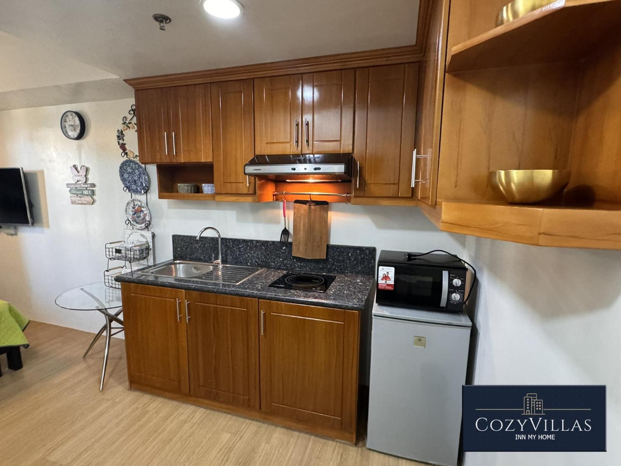 טגאיטאי Cozyvilla At Pine Suites Tagaytay 2Br Or Studio With Free Parking 2Br In Basement Parking And Studio In Offsite Parking מראה חיצוני תמונה